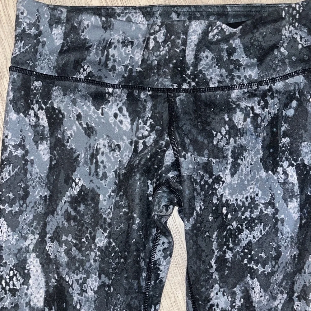 Alo Yoga python workout pants
